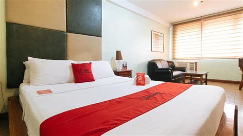 RedDoorz @ Timog Avenue Quezon City, Manila: Hotel Reviews, .